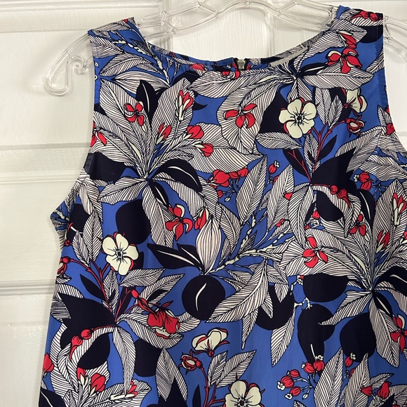 XS Halogen periwinkle dress w/ floral and olive print - Picture 3 of 4